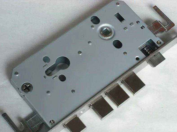 大渡口24小时上门开锁公司