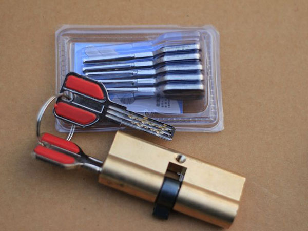 大渡口24小时上门开锁公司